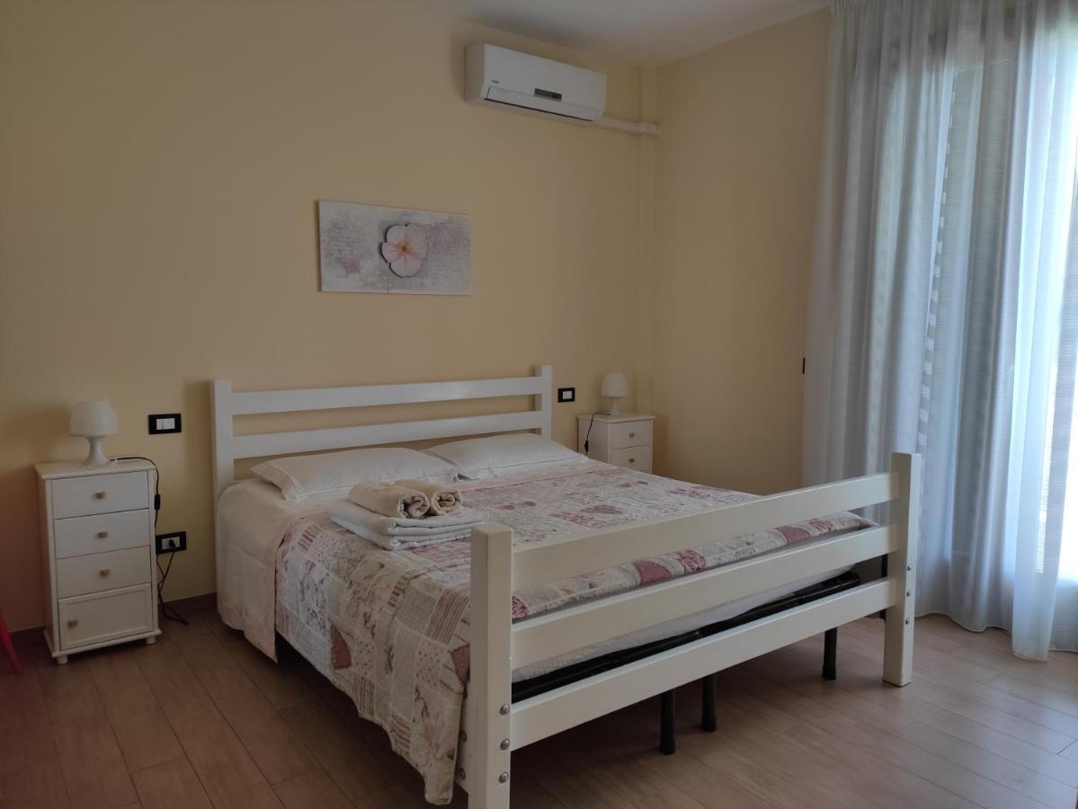 B&B Appia Antica Surbo ภายนอก รูปภาพ