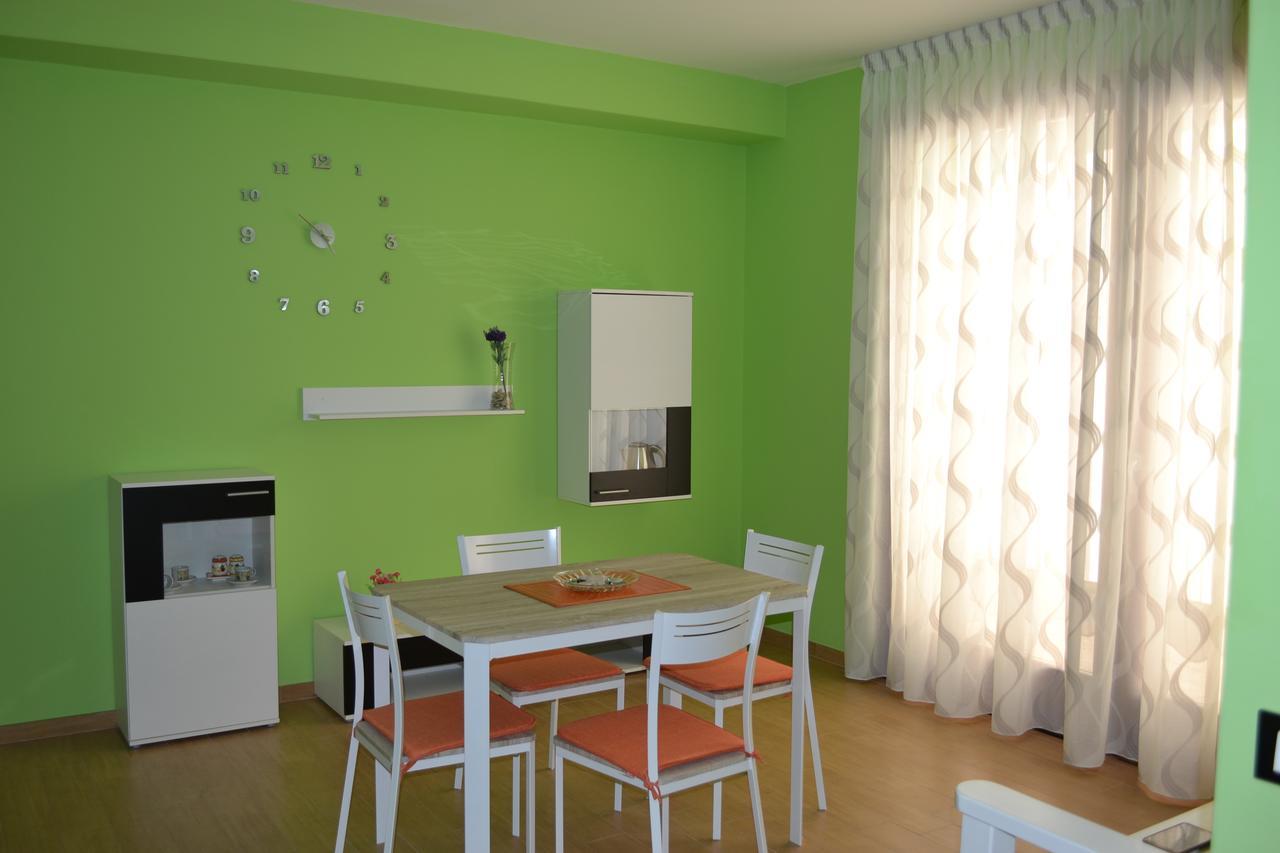 B&B Appia Antica Surbo ภายนอก รูปภาพ
